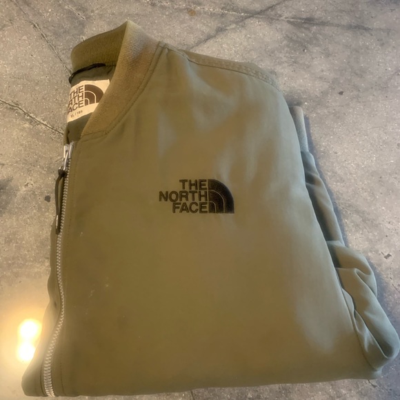 The North Face KLUANE HEAT JACKET KHAKI. XL - Picture 6 of 6